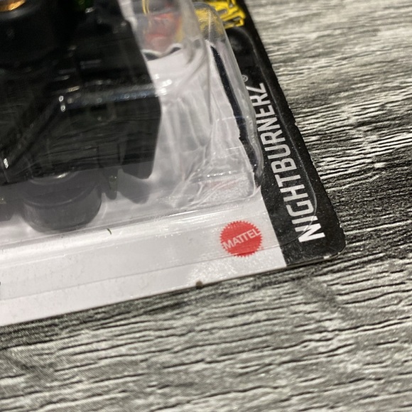 Hot Wheels | Nightburnerz #8/10: Mazda RX-3 (GReddy) - 1:64 Scale Die Cast - Picture 10 of 10